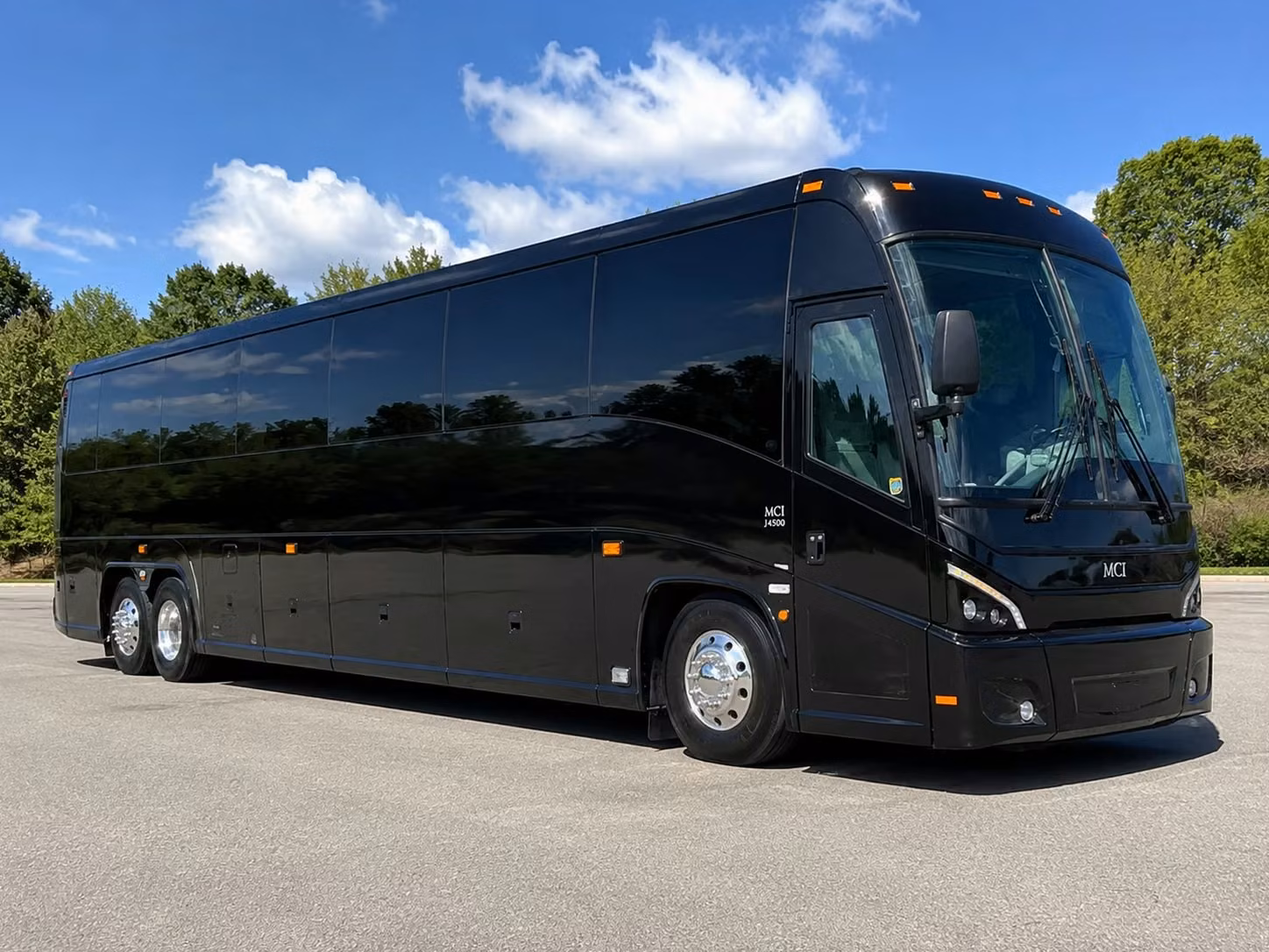charterbusrentalwaterburyct com is how waterbury businesses move groups without the hassle